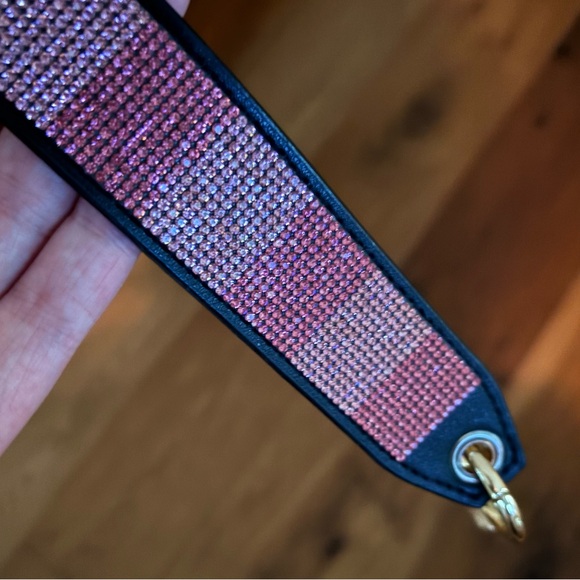 NWOT VS Wrist Strap Keychain - Picture 7 of 9